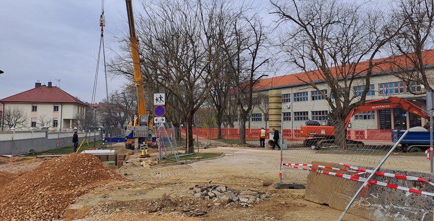 Gradonačelnik Mandić o radovima u Zvijezdi: Grad će napraviti sve što može da olakša stanarima i poduzetnicima, ali stanje objekata u staroj gradskoj jezgri je odgovornost svih